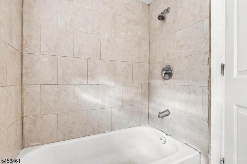 64 Fabyan Pl 2 Property Photo 18