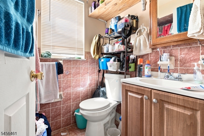 64 Fabyan Pl 2 Property Photo 27