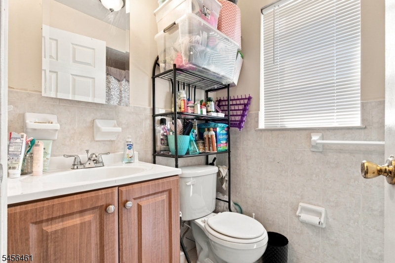 64 Fabyan Pl 2 Property Photo 29