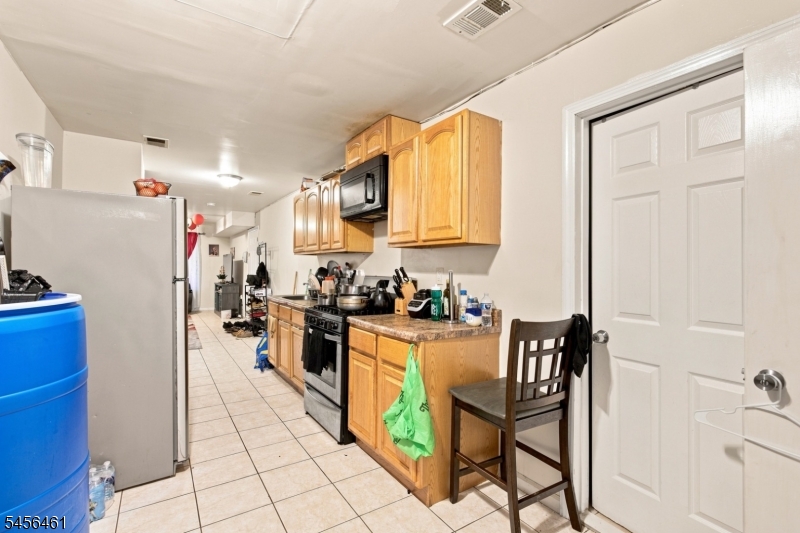 64 Fabyan Pl 2 Property Photo 30