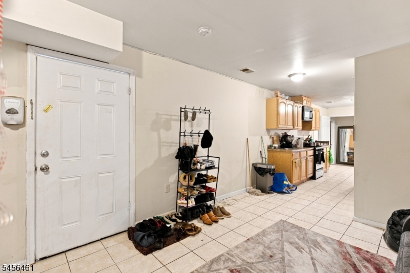 64 Fabyan Pl 2 Property Photo 31