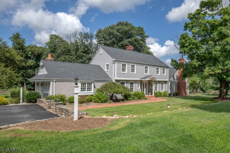 5 Scarlet Oak Rd Property Photo 1
