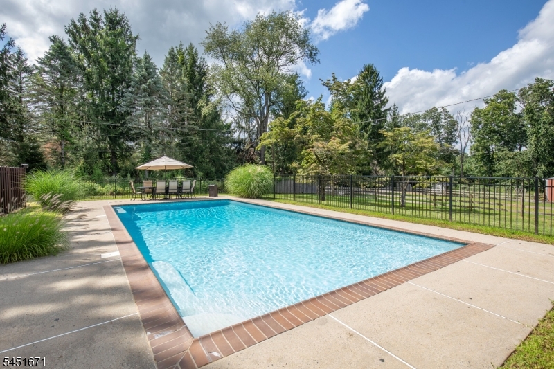 5 Scarlet Oak Rd Property Photo 48