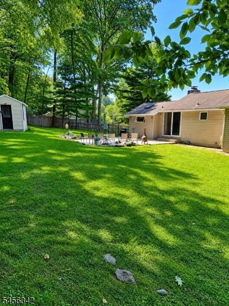 121 Summit Rd Property Photo 3