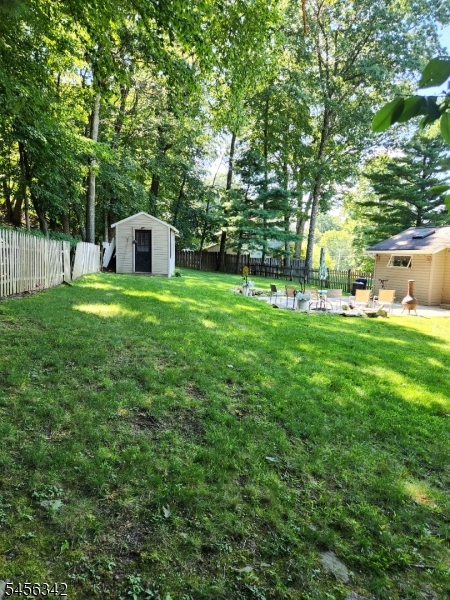 121 Summit Rd Property Photo 4