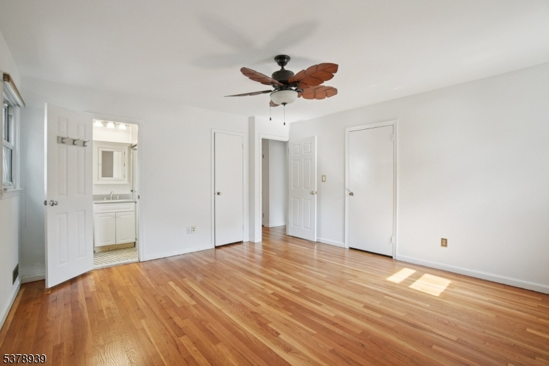 15 Mansfield Ct Property Photo 13