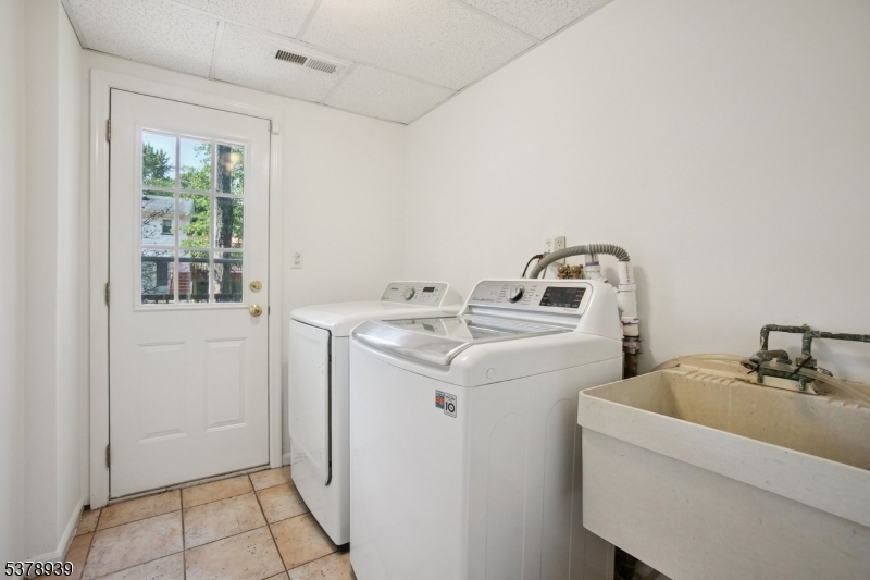 15 Mansfield Ct Property Photo 20