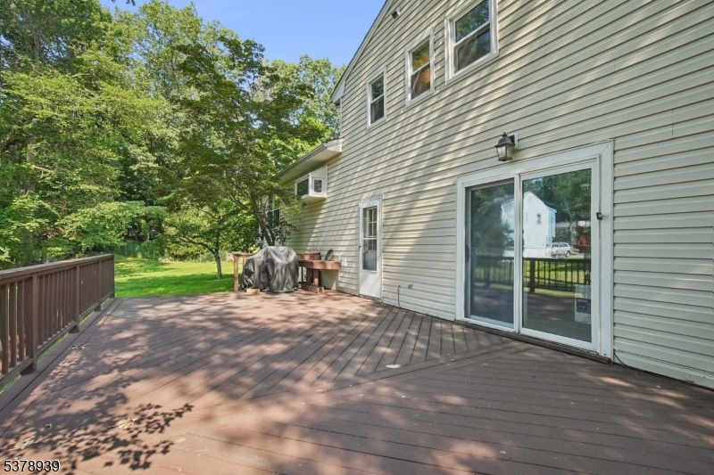 15 Mansfield Ct Property Photo 22