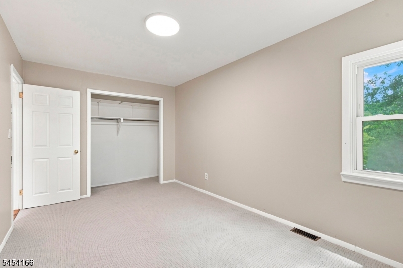 111 S Shore Dr Property Photo 14