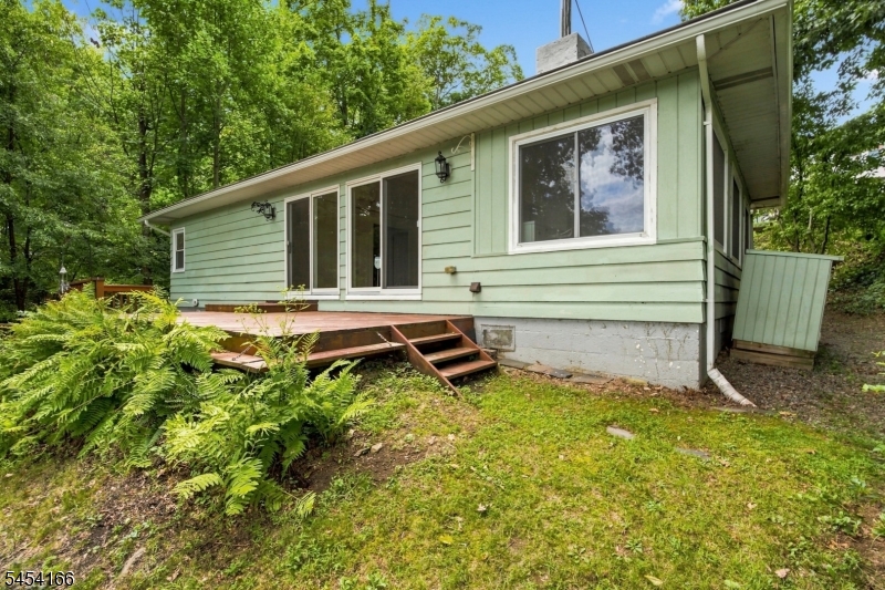111 S Shore Dr Property Photo 25