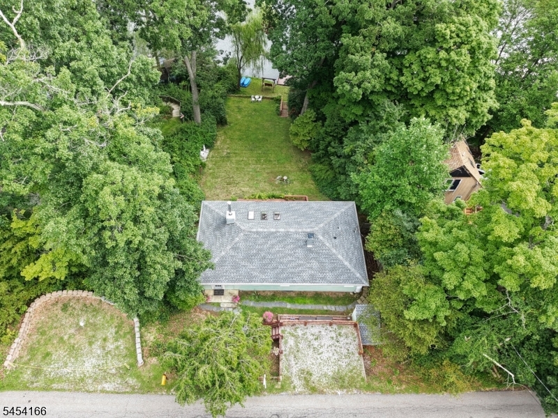 111 S Shore Dr Property Photo 30