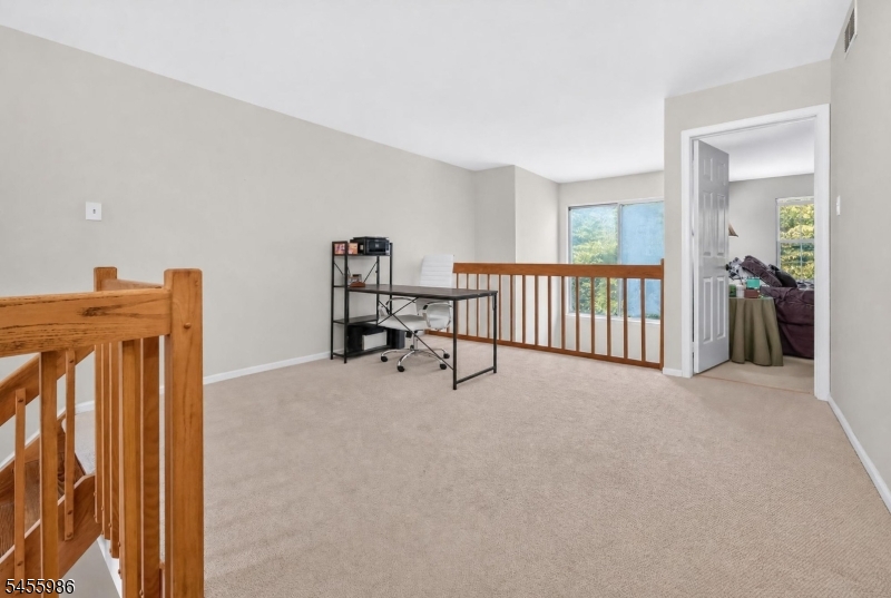 46 Haverhill Ct Property Photo 27