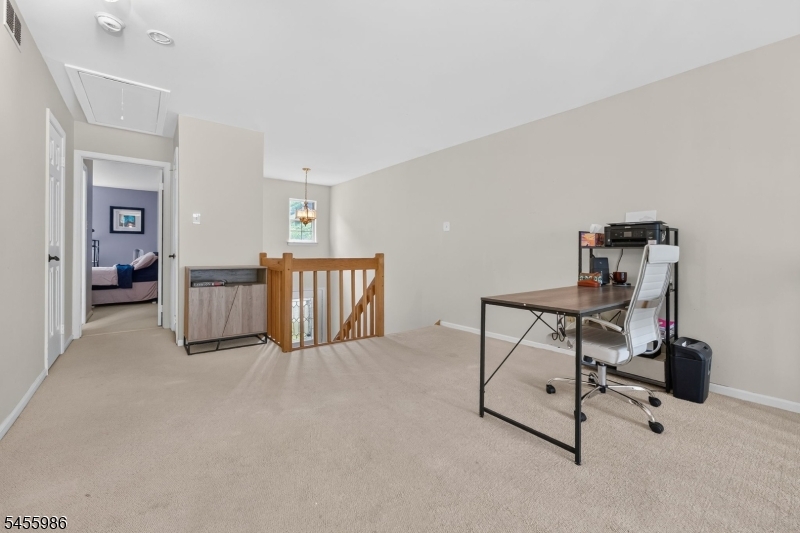 46 Haverhill Ct Property Photo 28
