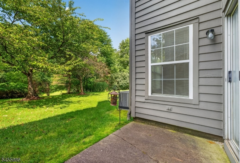 46 Haverhill Ct Property Photo 29