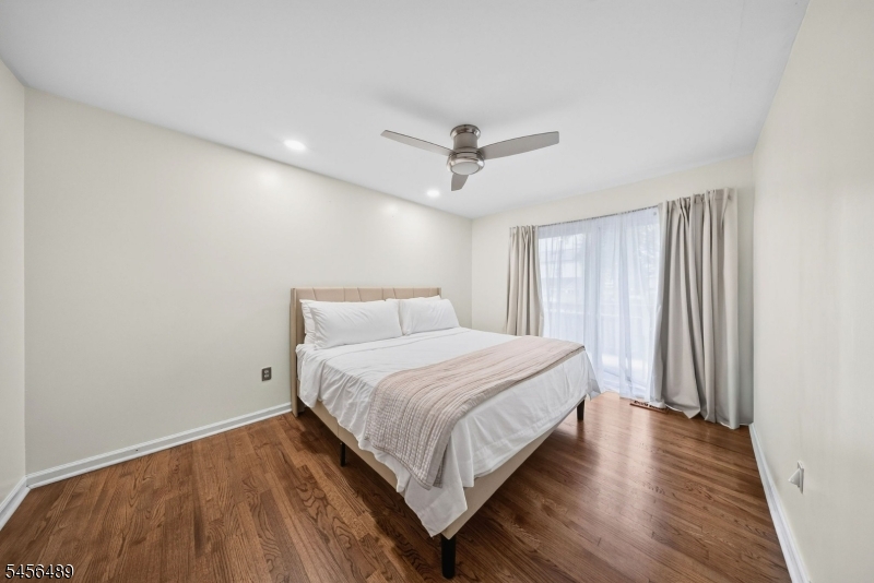15 Barber Blvd Property Photo 16