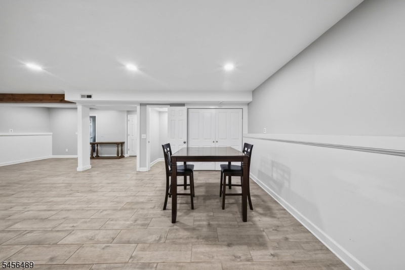 15 Barber Blvd Property Photo 23