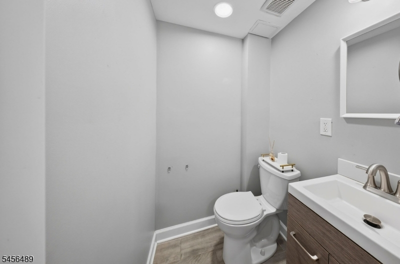 15 Barber Blvd Property Photo 25