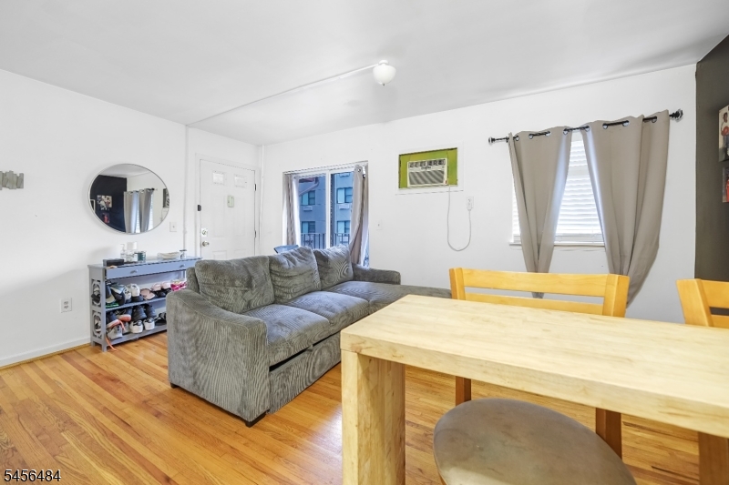 353 Marshall St 3a Property Photo 6