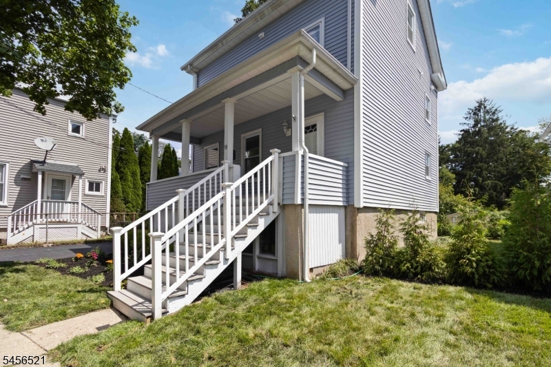 50 Madison St Property Photo 2