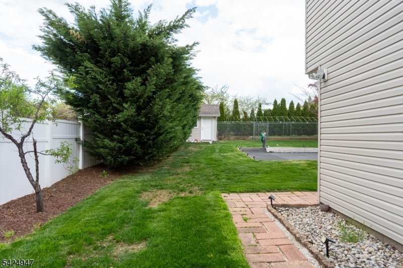 14 Hopatcong Dr Property Photo 37