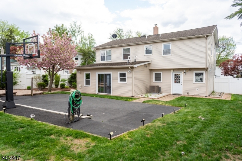 14 Hopatcong Dr Property Photo 41