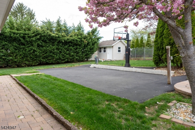 14 Hopatcong Dr Property Photo 44