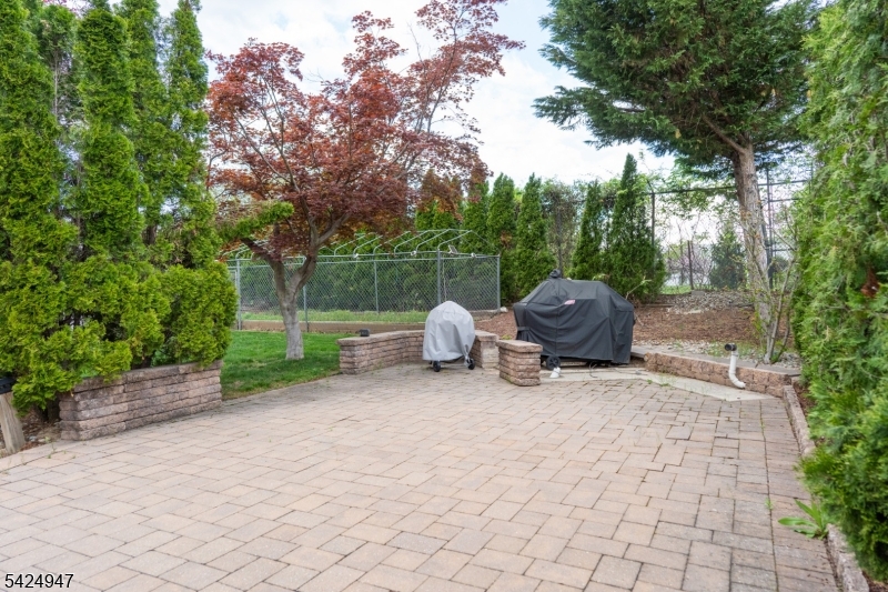 14 Hopatcong Dr Property Photo 47