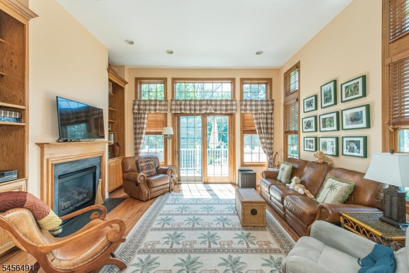 75 Schindler Way Property Photo 8