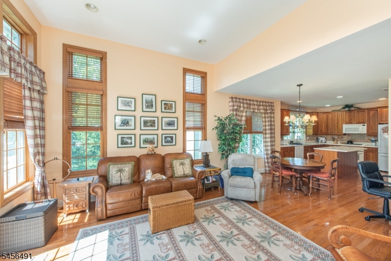 75 Schindler Way Property Photo 10
