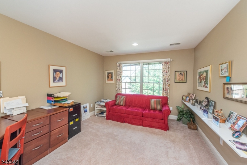 75 Schindler Way Property Photo 22
