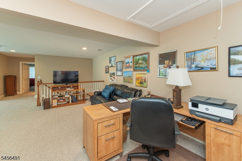 75 Schindler Way Property Photo 26
