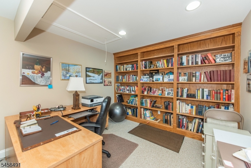 75 Schindler Way Property Photo 29