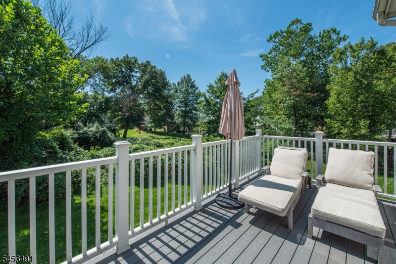 75 Schindler Way Property Photo 34