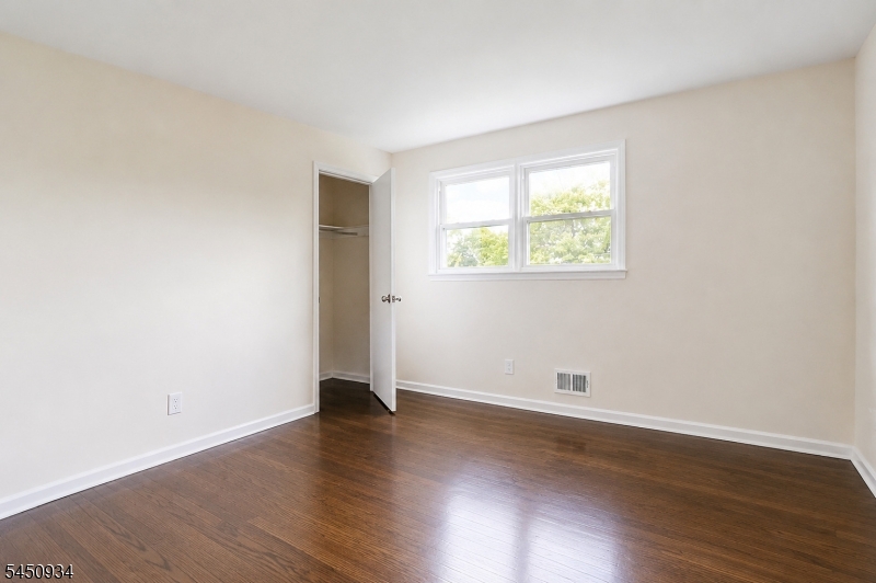 25 Lincoln Ave Property Photo 16