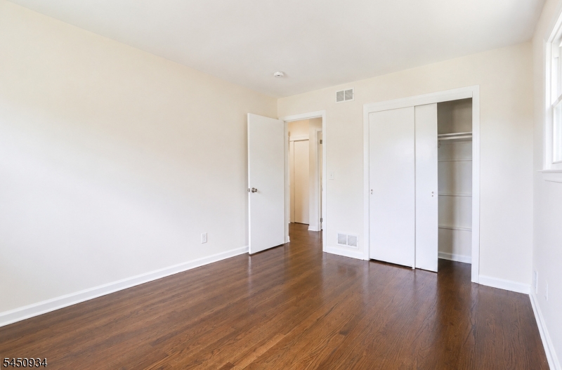 25 Lincoln Ave Property Photo 20