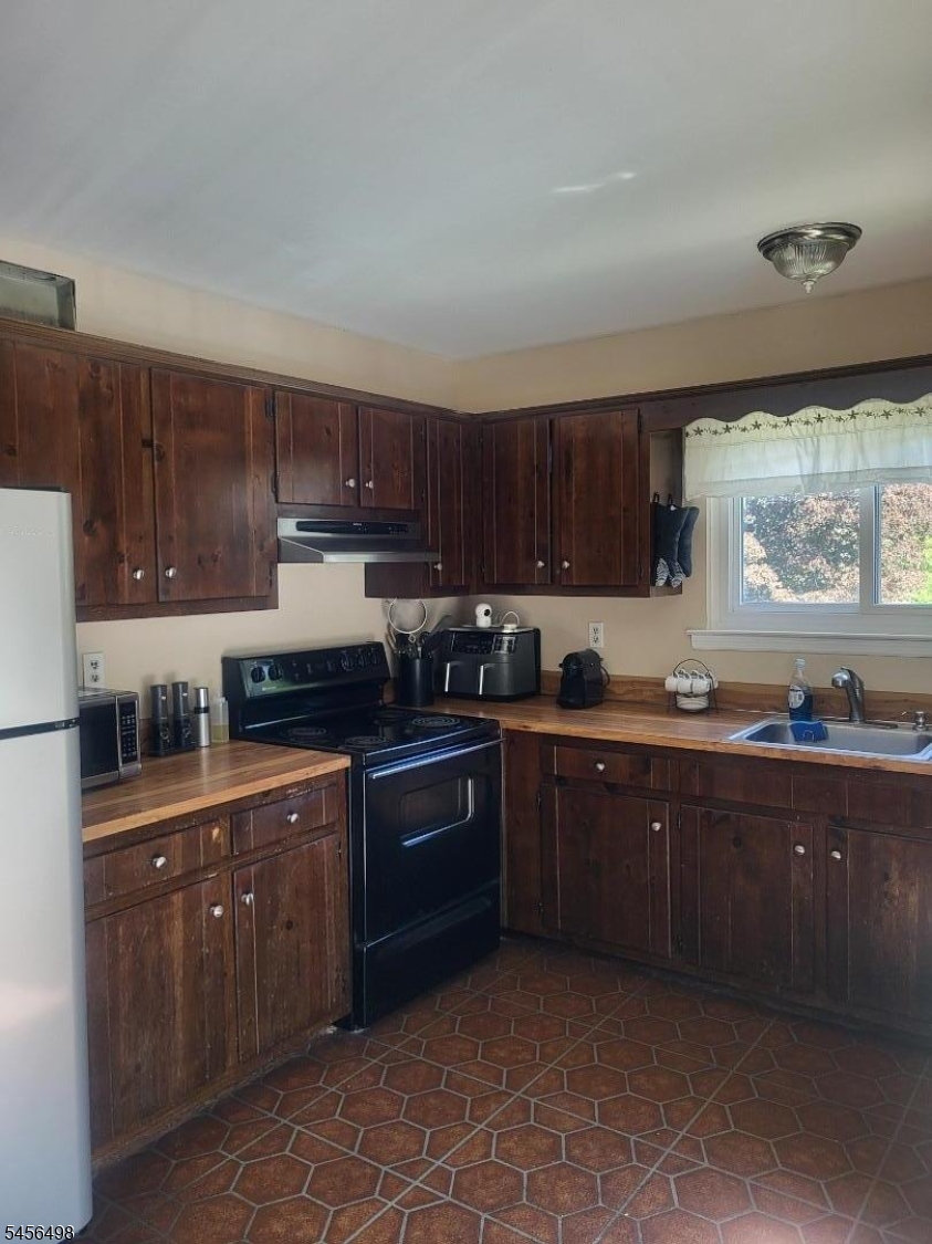 18344 Dell Pl 344 Property Photo 8