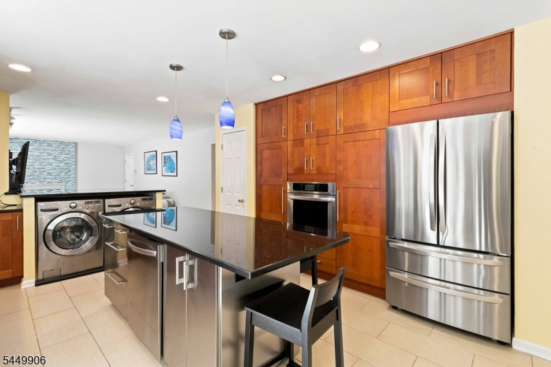 6 Meadowbrook Rd Property Photo 5