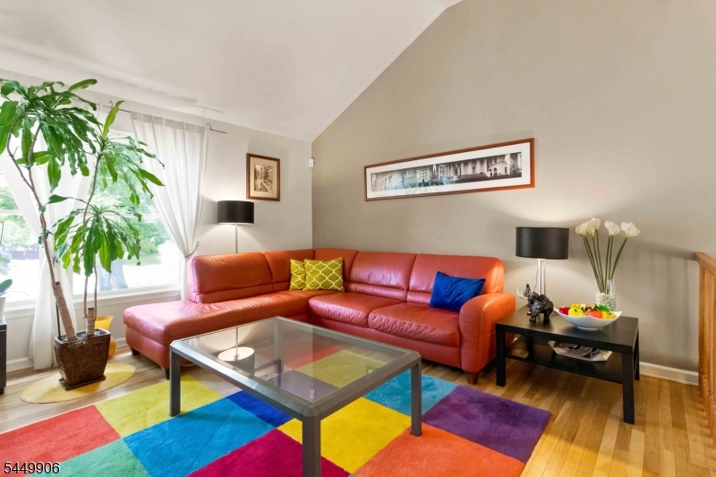 6 Meadowbrook Rd Property Photo 10