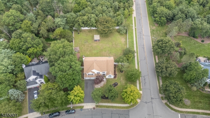 2 Garden Hills Dr Property Photo 42