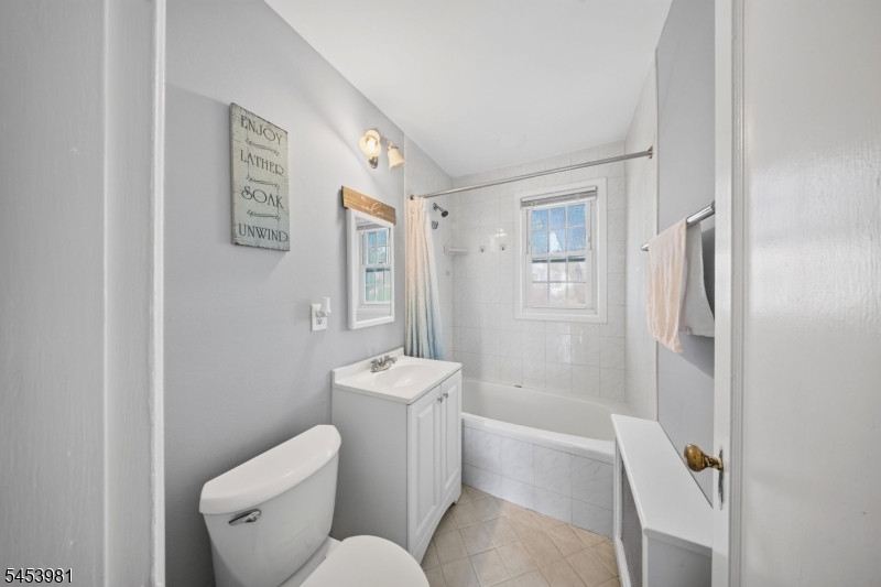 251 Elmwood Ave Property Photo 15