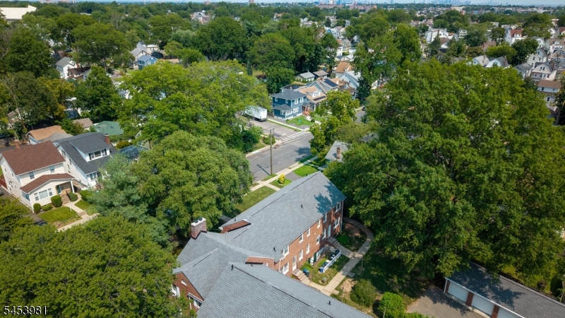 251 Elmwood Ave Property Photo 18