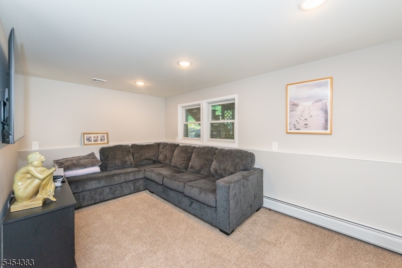 104 Ford Rd Property Photo 15