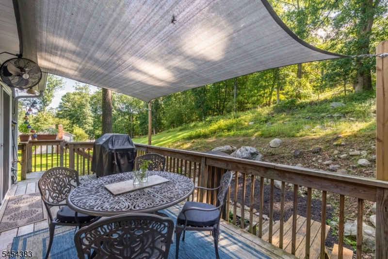 104 Ford Rd Property Photo 18