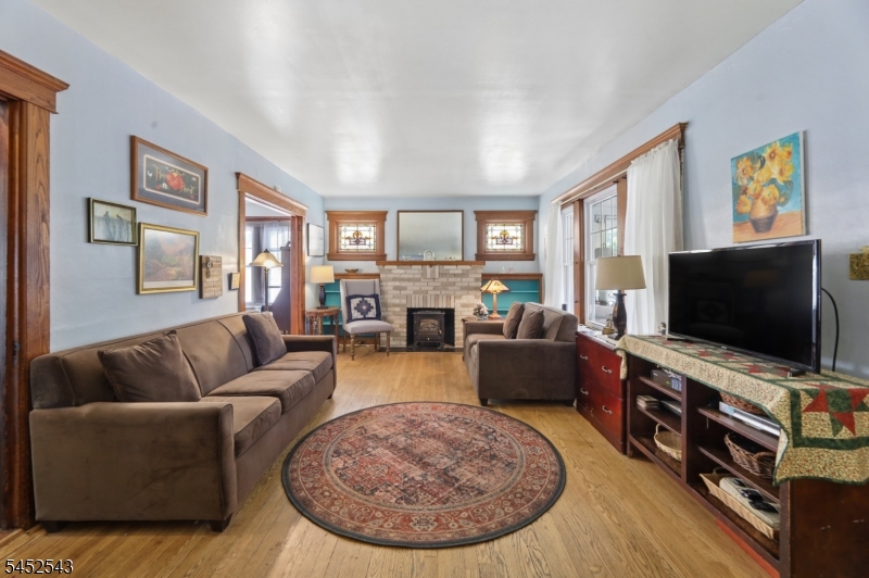 30 Brookside Ave Property Photo 3