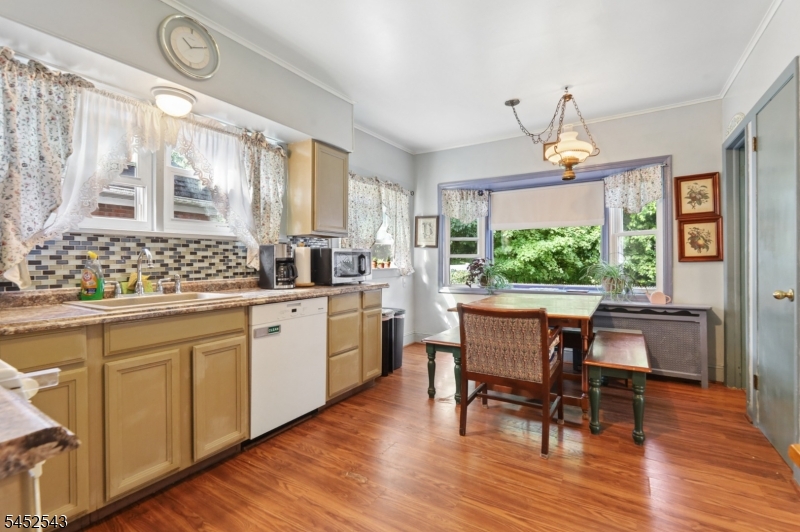 30 Brookside Ave Property Photo 9