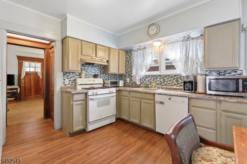 30 Brookside Ave Property Photo 10