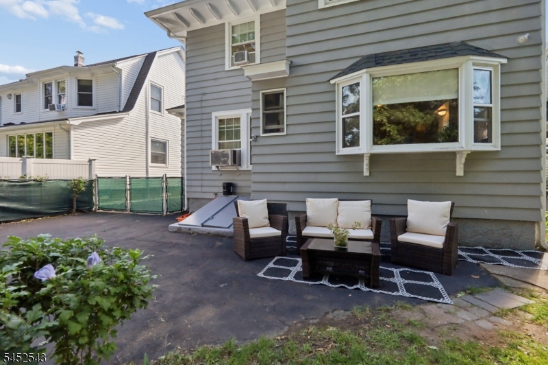 30 Brookside Ave Property Photo 28