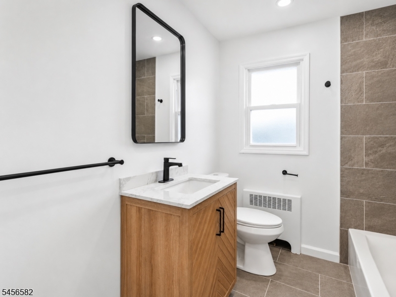 811 Hussa St Property Photo 10