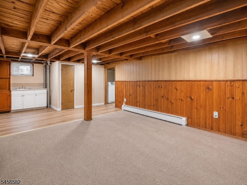 811 Hussa St Property Photo 18