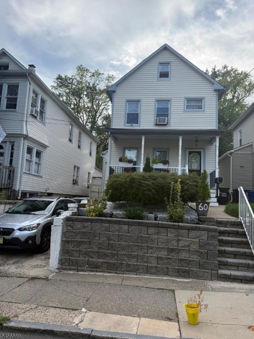 60 Willet St Property Photo 1